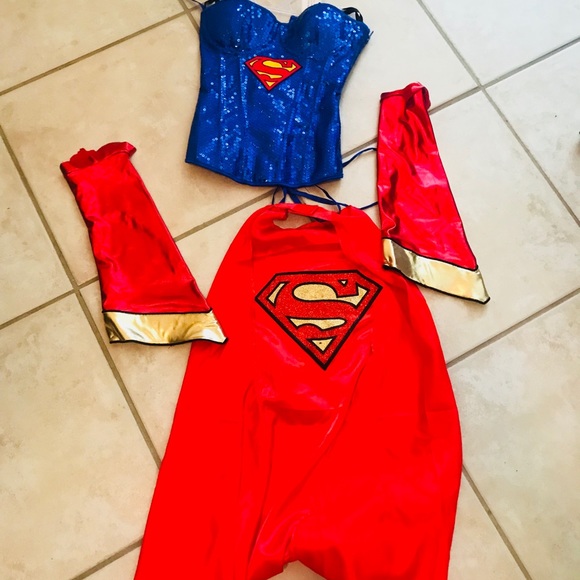 Halloween costume - Picture 4 of 4